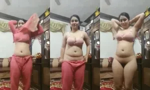 Pakistani Girl Removing Clothes For her Lover
